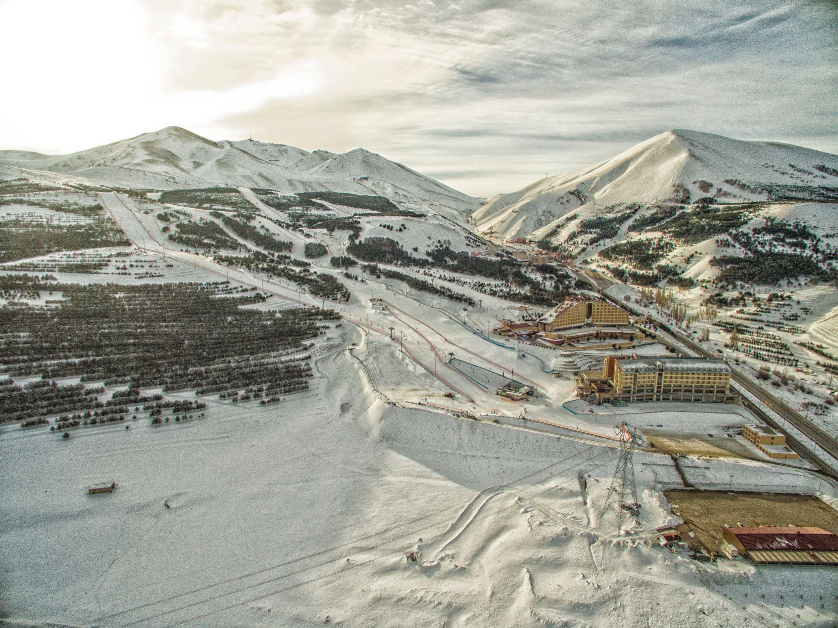 Sway Hotels Erzurum Bagian luar foto
